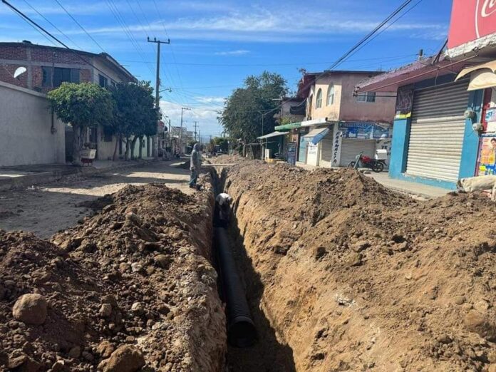 AVANZA LA REHABILITACIÓN DE AV. HUEXCA