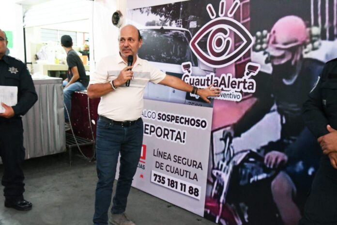 RODRIGO ARREDONDO SE REÚNE CON EL COMVIVE DE LA COLONIA EMILIANO ZAPATA