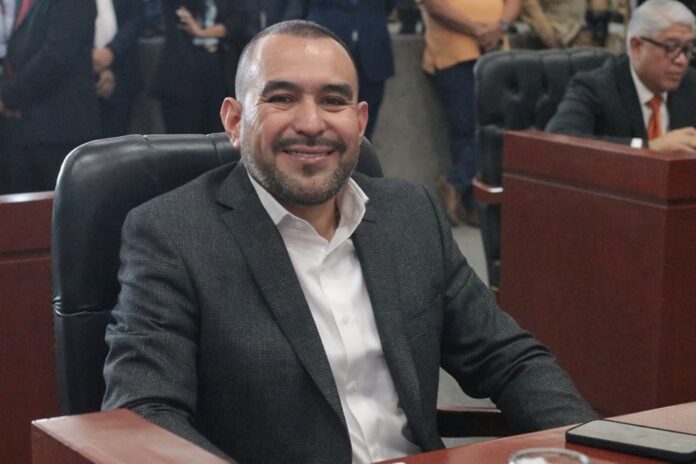 LLAMA AGUSTÍN ALONSO A CONTINUAR CON EL DIÁLOGO EN BENEFICIO DE LOS MORELENSES