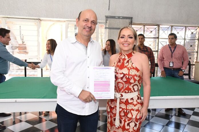 RODRIGO ARREDONDO SE REGISTRA COMO CANDIDATO A LA REELECCIÓN POR MORENA ANTE EL IMPEPAC