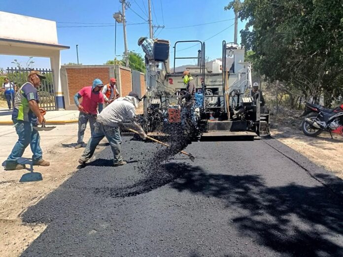 LA DIPUTADA LOCAL VERO ANRUBIO INAUGURA OTRA OBRA EN LA ZONA ORIENTE