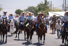 LUCY MEZA PRIMERA CANDIDATA EN CABALGAR CON ZAPATISTAS