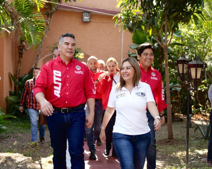 LA COMUNIDAD GUERRERENSE DE MORELOS RESPALDA A LUCY MEZA