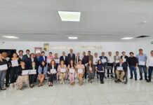 ENTREGA CONGRESO CONSTANCIAS A PARTICIPANTES EN CURSOS DE TÉCNICA LEGISLATIVA Y FINANZAS PÚBLICAS MUNICIPALES