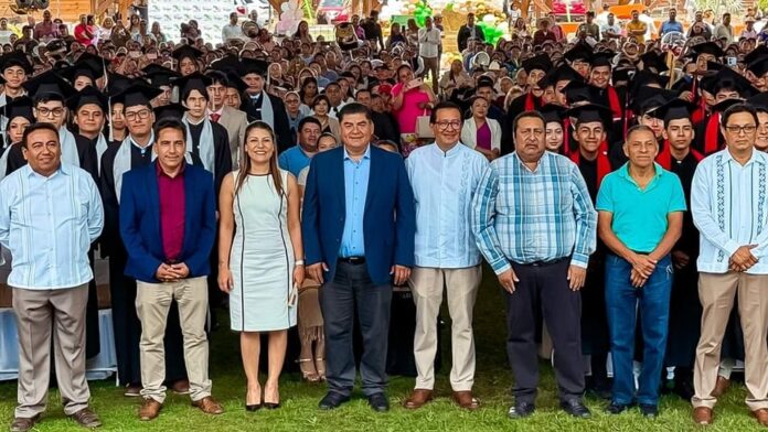 GRADUACIÓN CECYTE YECAPIXTLA