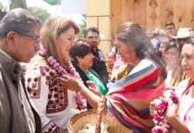 PARTICIPA MARGARITA GONZÁLEZ SARAVIA EN ENTREGA NACIONAL DE DOCUMENTOS AGRARIOS A COMUNEROS DE HUEYAPAN
