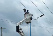 ILUMINAN AVENIDA HUEXCA EN JUAN MORALES