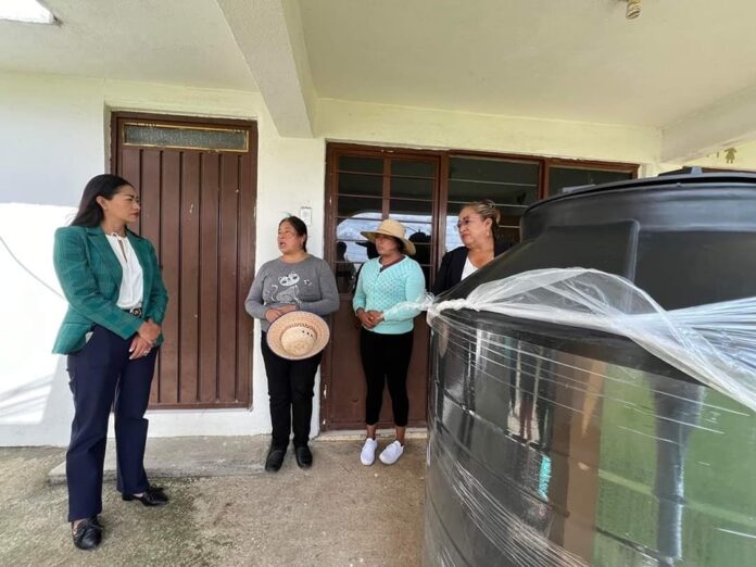 ENTREGA DE APOYO EN EL ASTILLERO