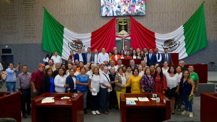 IMPULSA DIPUTADA RUTH RODRÍGUEZ INICIATIVA PARA OTORGAR BENEFICIOS EN LA PRIMA DE ANTIGÜEDAD A TRABAJADORES JUBILADOS Y PENSIONADOS DEL SNTE
