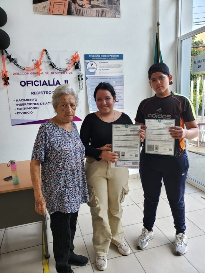 Entrega la Dirección General del Registro Civil actas extemporáneas gratis a jóvenes