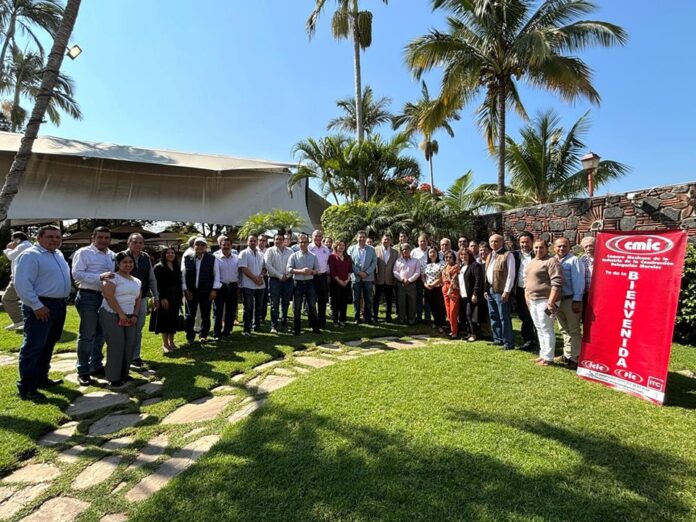 Presenta CEAGUA “Programa Integral de Recuperación y Aprovechamiento del Agua” a empresarios de la industria de la construcción