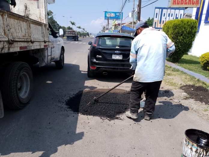 Bacheo en Carretera México Oaxaca
