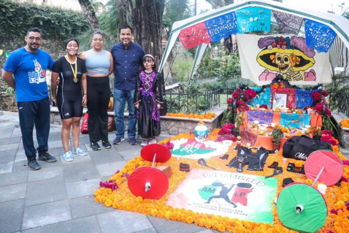 Fusiona INDEM al deporte con tradición mexicana de Día De Muertos