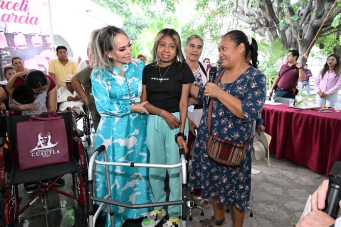 Suma Araceli García mil aparatos funcionales entregados en Cuautla
