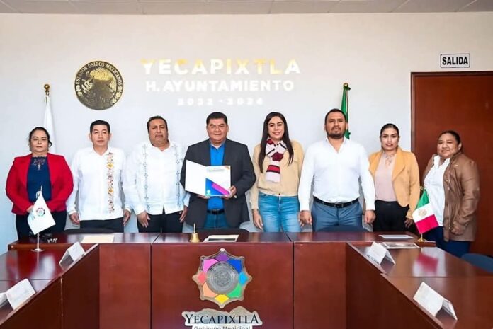 ENTREGA HELADIO RAFAEL SÁNCHEZ ZAVALA SU 3er INFORME DE GOBIERNO ANTE EL CABILDO DE YECAPIXTLA
