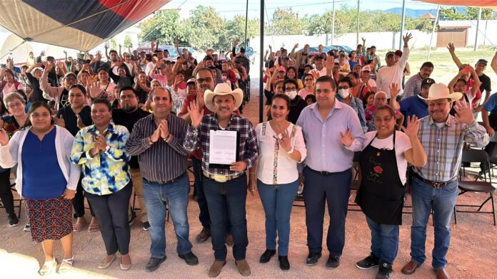 AVANZA AXOCHIAPAN CON NUEVA INFRAESTRUCTURA COMERCIAL GRACIAS A INVERSIÓN DEL GOBIERNO ESTATAL