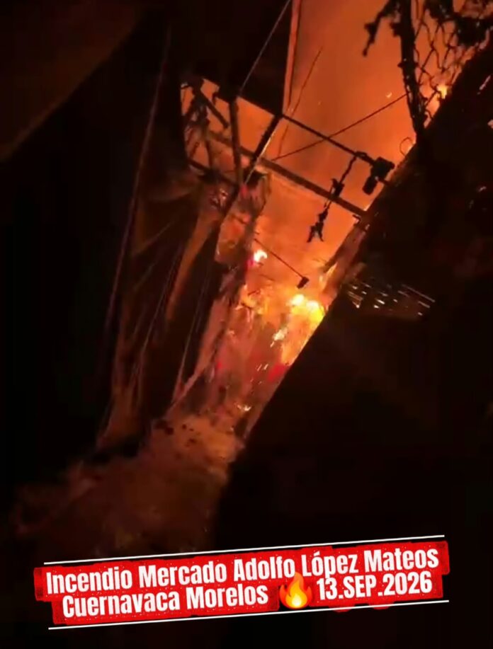 Reportan fuerte incendio en el Mercado Adolfo López Mateos de Cuernavaca