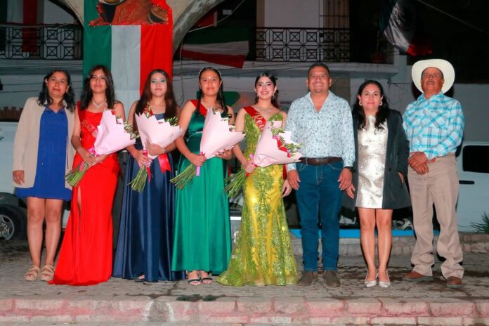 Presentan en Zacualpan de Amilpas a la Reina y Personajes de las Fiestas Patrias