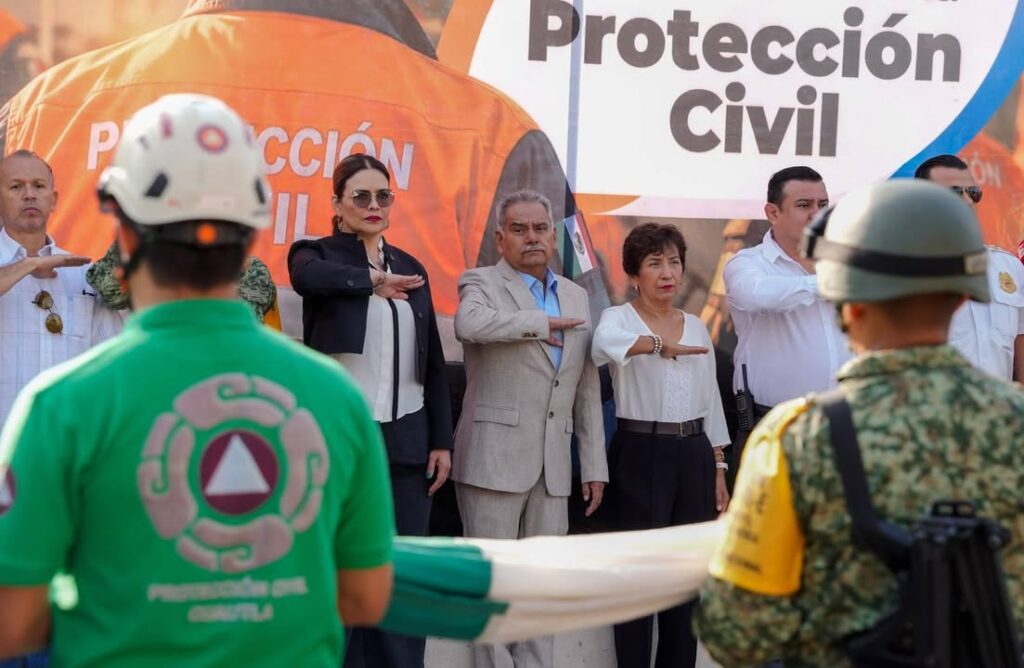 Cuautla Honra a las Víctimas de los Sismos del 19 de Septiembre con Ceremonia Cívica e Izamiento a Media Asta