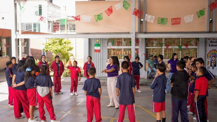 Continúa Jornada de Sensibilización para Prevenir la Violencia en la Primaria Revolución