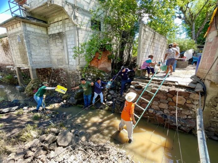Instala Sedif Comedor Comunitario y Distribuye Apoyos en Tepalcingo