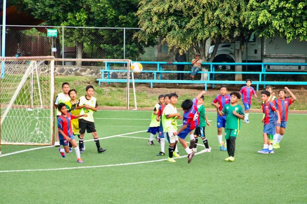 Llevan a Cabo Partido de Vuelta de Fútbol Soccer Infantil en la U.d. Roberto Pastrana