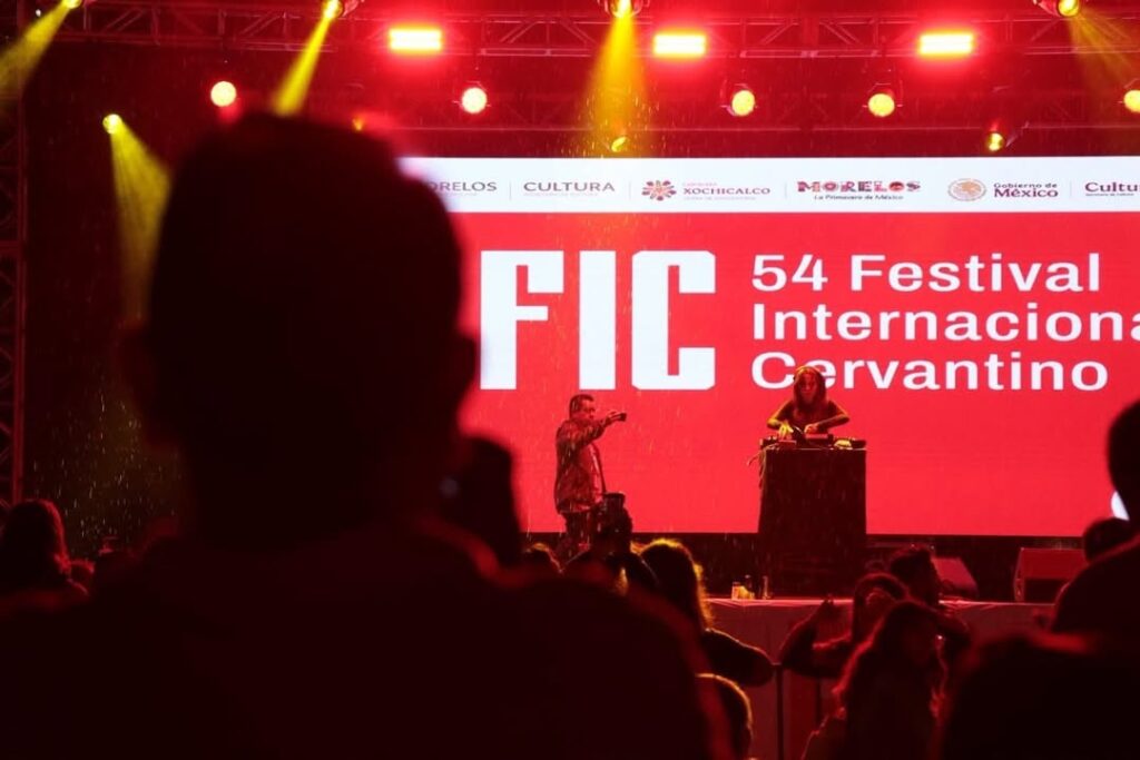 Reúne Festival Cervantino en Cuernavaca a Más de 600 Personas con Danza y Música Experimental