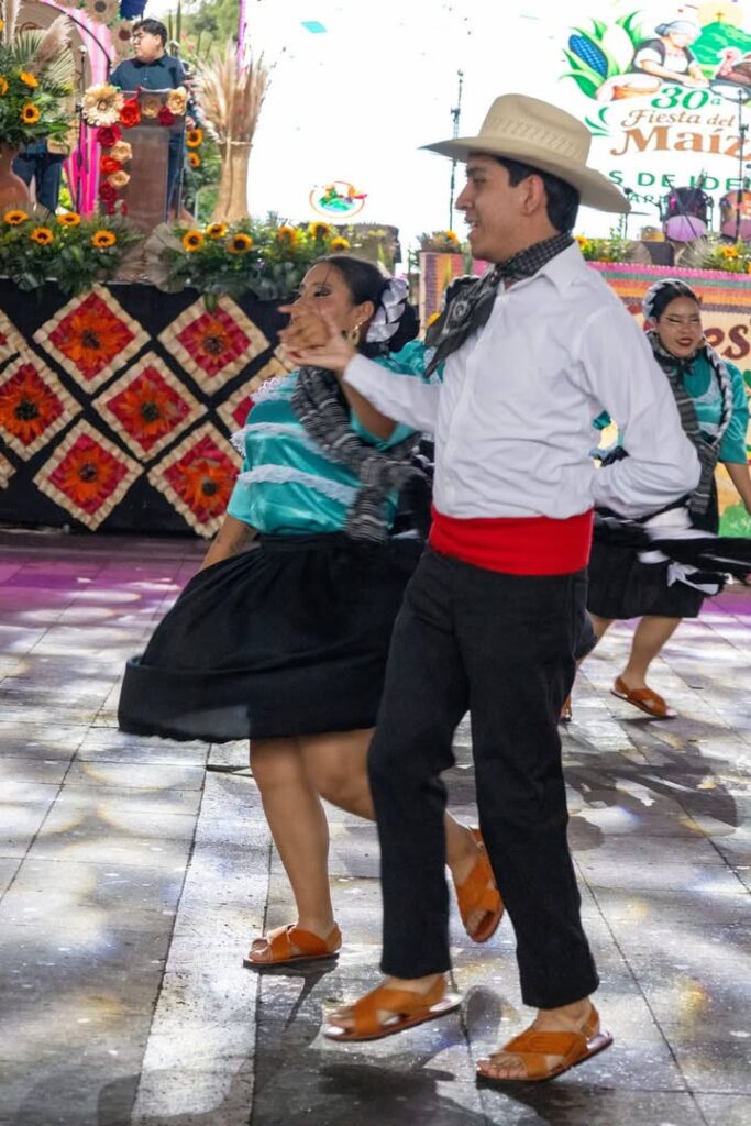 La Xxx Fiesta del Maíz en Totolapan Reúne Talento Artístico y Diversidad Cultural