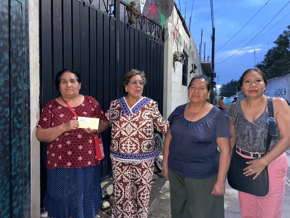 Entrega Ruth Rodríguez Apoyos a la Capilla de Calpulpa en Tetelcingo