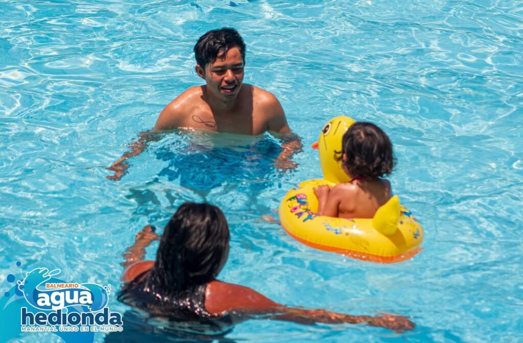 ¡Qué Rico Es Comenzar la Semana en Familia y Disfrutar de Agua Hedionda!