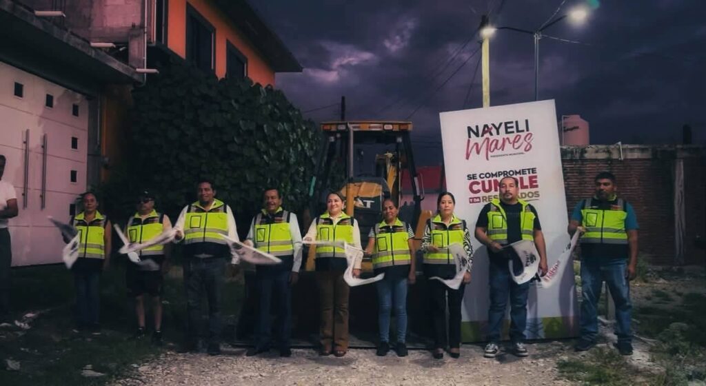 Nayeli Mares Arranca Dos Obras en Olintepec y Leopoldo Heredia