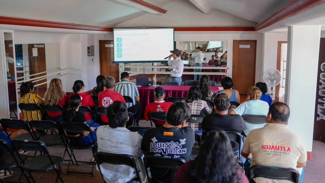 Cuautla Fortalece la Cultura de Prevención con Taller Informativo Sobre Cáncer de Colon y Pulmón