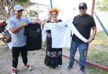 Entrega Ruth Rodríguez Uniformes al Equipo Caballeros del Fútbol en Cuautla