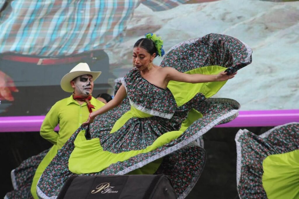 Día 4 || Presentación del Ballet Folclórico y Coro de la Casa de Cultura