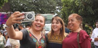 Acerca Margarita González Saravia el Gobierno a Comunidades de Temoac con Servicios Gratuitos