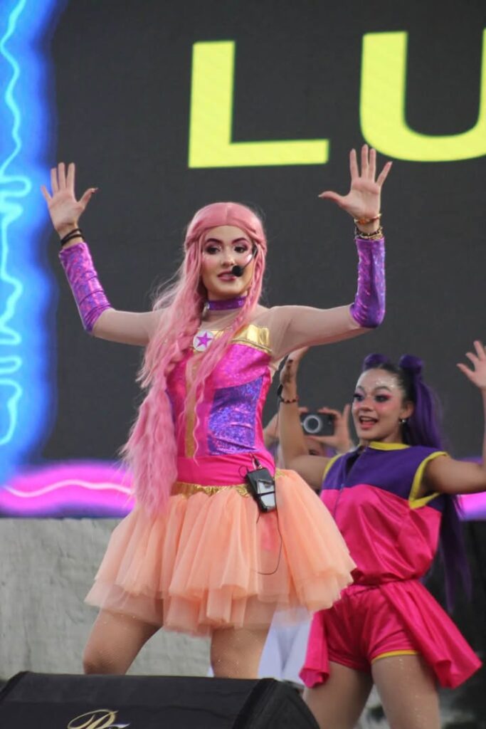 Día 4 || Presentación del Show Sueños Mágicos: Homenaje a Luli Pampín