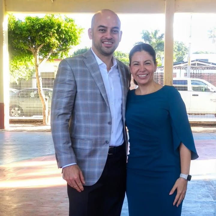 Cindy Winkler Participa en Ceremonia de Honores a la Bandera y Mesa de Construcción de la Paz en Cuautla