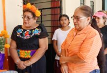 Visita Ruth Rodríguez Ofrenda Tradicional en la Colonia 10 de Abril